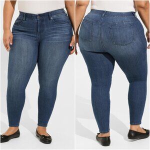 Torrid Bombshell Skinny Premium Stretch High-Rise Jean 22